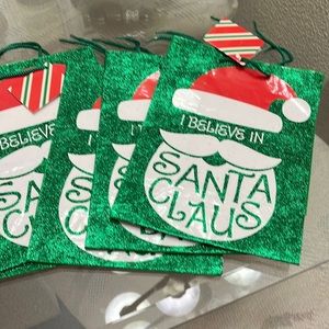 7 Christmas gift bags